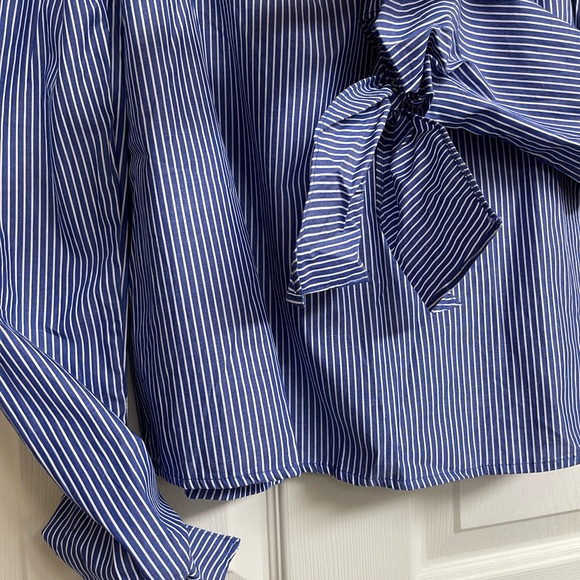 Forever 21 Stolen Hearts Blue Pin Stripe Off Shoulder Top NWT SMALL - Picture 3 of 9